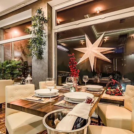 Hotell Zielonki 2*