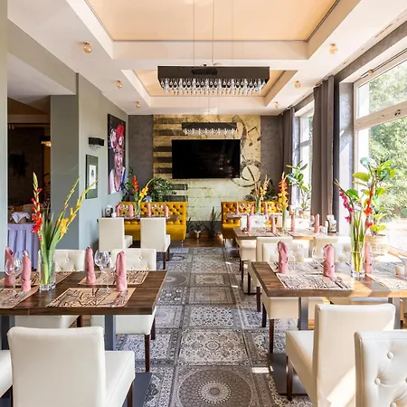 Business & Budget - Business Z Sala Konferencyjna Hotel 2*