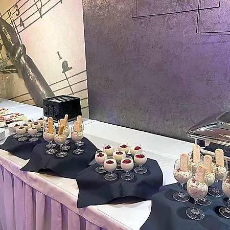 Business & Budget - Business Z Sala Konferencyjna Otel 2*