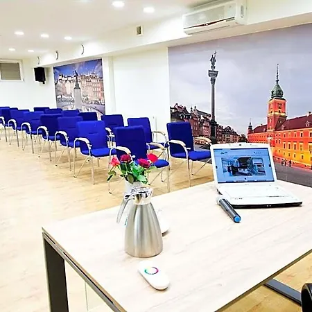 Business & Budget - Business Z Sala Konferencyjna Otel 2*