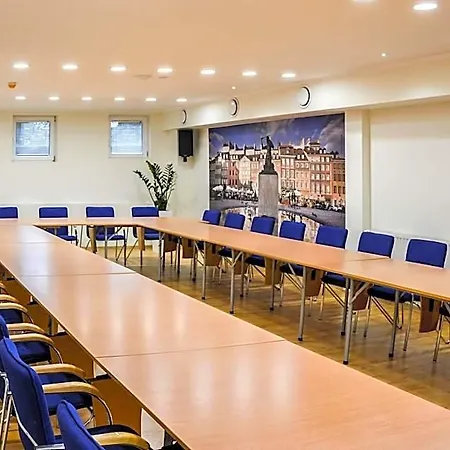 Otel Business & Budget - Business Z Sala Konferencyjna 2*