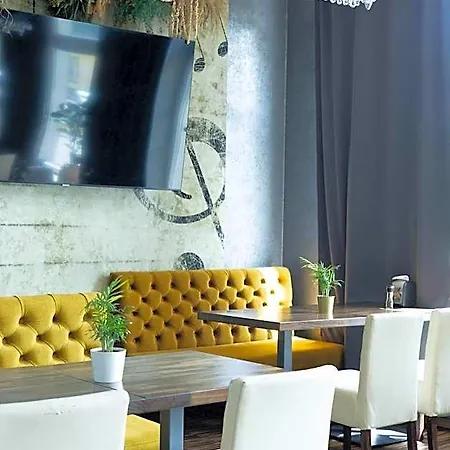 Business & Budget - Business Z Sala Konferencyjna Otel 2*