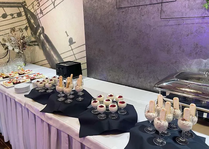 Hotel Business & Budget - Business Z Sala Konferencyjna 2*